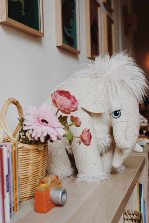 " I bought this as a birthday gift for my sister and she loves it ! The quality is great! '