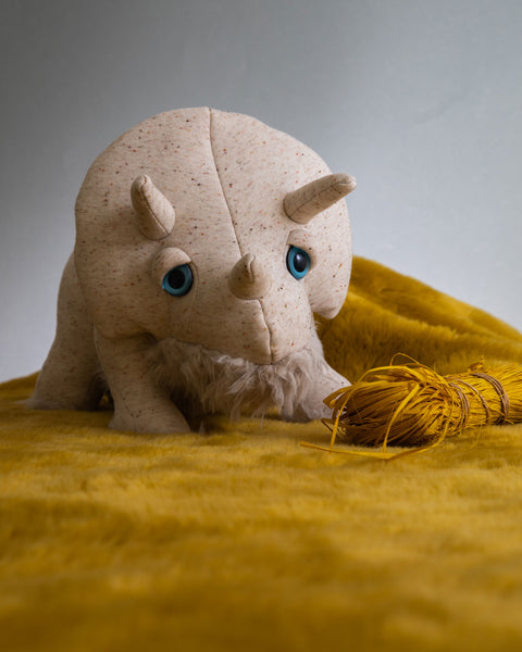 " Un autre BigStuffed adopté, un autre enfant heureux! Acheté un Yeti pour ma nièce, elle a adoré. C’est fabuleux! "