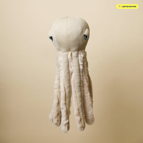 Poupée de dessin d'animaux de mer pieuvre avec chapeau décoration de maison  Jouets en peluche Stuff - Chine Peluche et peluche prix