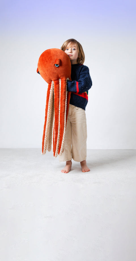 HANDCRAFTED. OVERSIZED. UNFORGETTABLE.